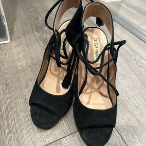 Steve madden black heels